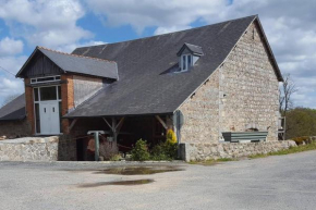 Charming 2-Bed Cottage within Barn in Merinchal